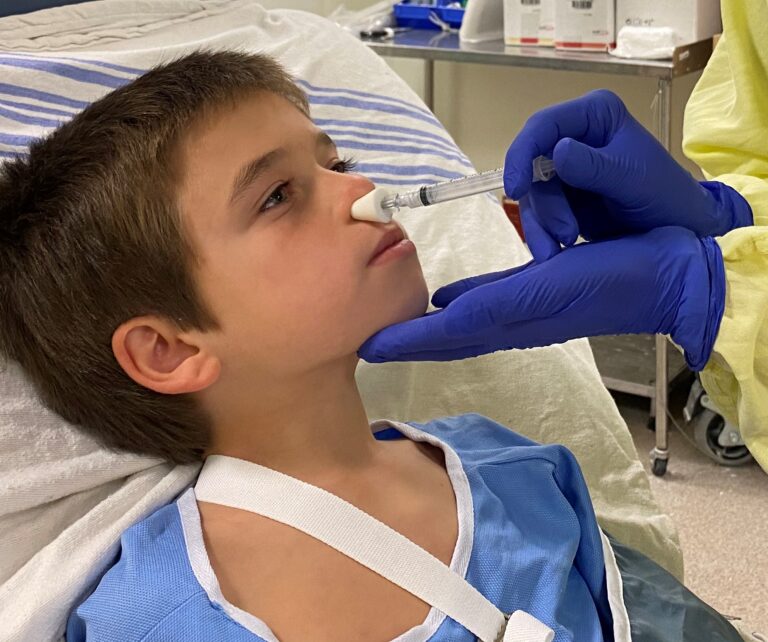 Fentanyl intranasal Urgence CHU SainteJustine